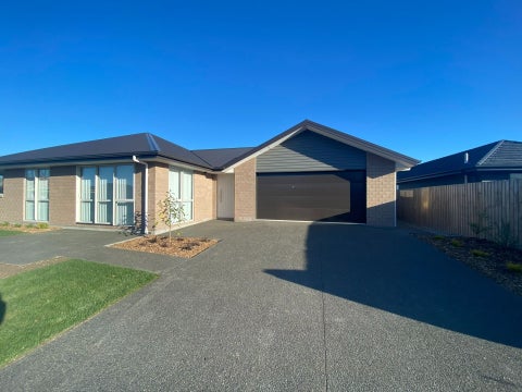 29 Fearne Drive, Woodend, Woodend