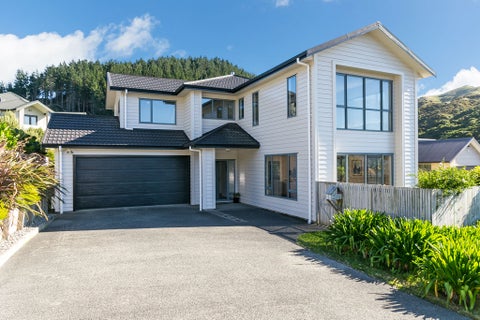4 Edington Grove, Churton Park, Wellington
