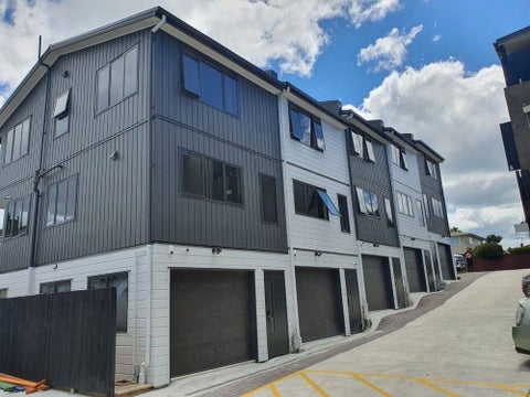 2/243 Mount Albert Road, Wesley, Auckland