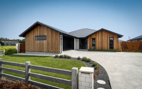 36 Fearne Drive, Woodend, Woodend