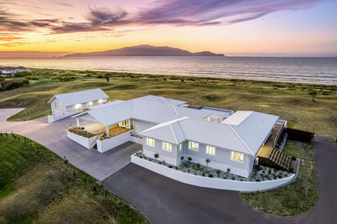 87 Rutherford Drive, Waikanae Beach, Waikanae