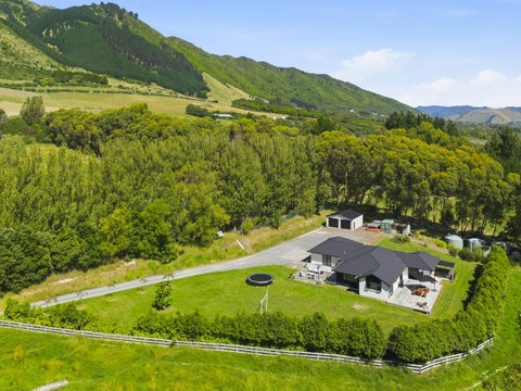 6 HADFIELD Road, Peka Peka, Waikanae