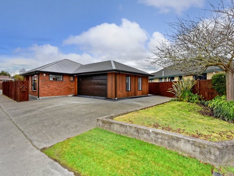 8 Arden Place, Parklands, Christchurch