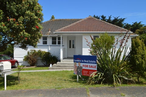 29 Spur Grove, Titahi Bay, Porirua