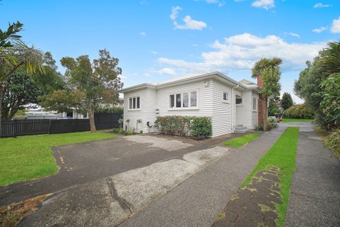 114A Kiwi Road, Point Chevalier, Auckland