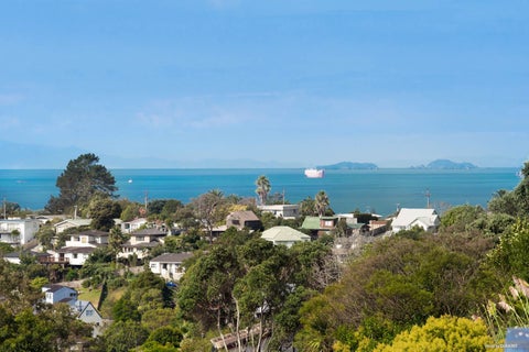 621 East Coast Road, Browns Bay, Auckland