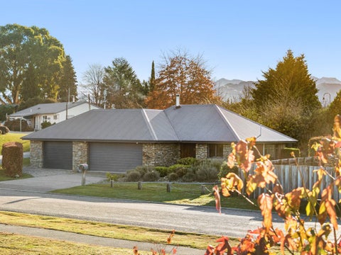 27 Kingston Street, Albert Town, Wanaka