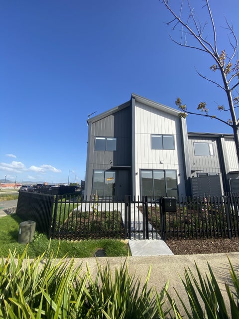 2 Port Way, Rosehill, Papakura