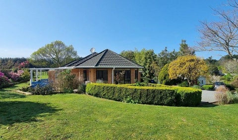 223 Heatherlea East Road, Levin, Levin