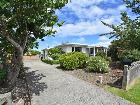 51 Adamson Crescent, Glengarry, Invercargill