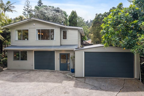 331 Huia Road, Titirangi, Auckland