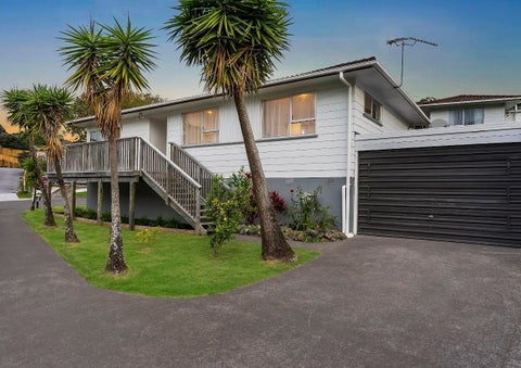 1/9 Embassy Place, Glenfield, Auckland