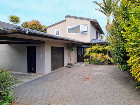 12B Garland Road, Greenlane, Auckland