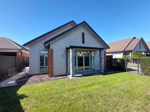 31 Henley Green, Northwood, Christchurch