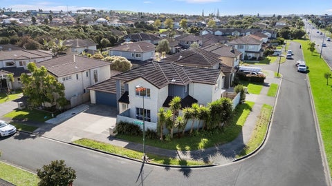 1 Pertosa Drive, Flat Bush, Auckland