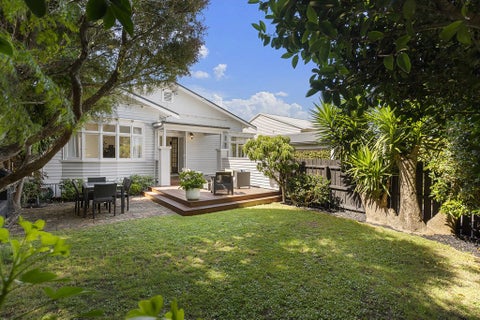 15 Hoheria Road, Onehunga, Auckland
