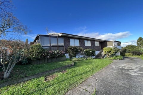 47 Norman Lesser Drive, Saint Johns, Auckland