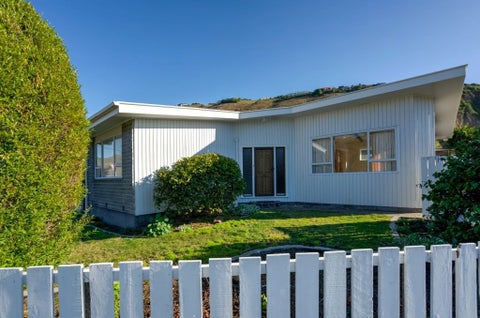 16 Whitfield Street, Sumner, Christchurch
