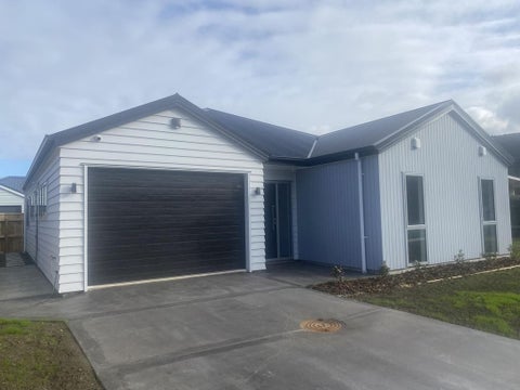 32 Brandon Street, Featherston, Featherston