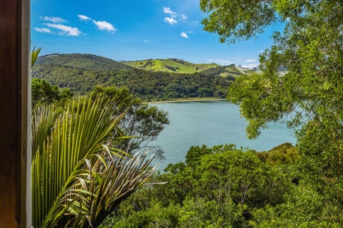 8 Bella Vista Road, Omiha, Waiheke Island