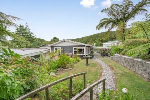 8 Willis Grove, Wainuiomata, Lower Hutt