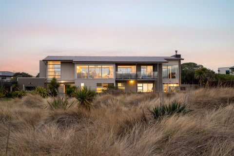 9 Neptune Place, Waimairi Beach, Christchurch