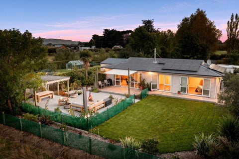 74 Woodside Road, Woodside, Outram