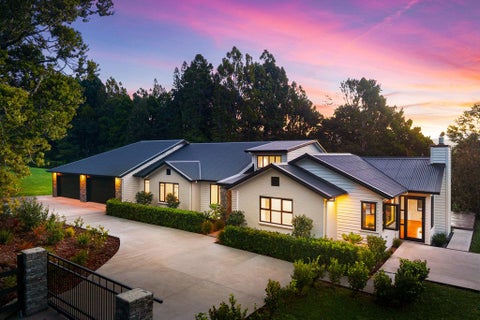 97 Carter Road, Oratia, Auckland