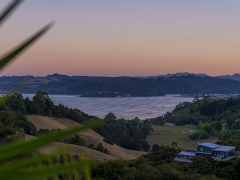 52 Tarapatiki Drive, Whitianga, Whitianga