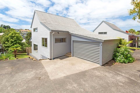 2 Logan Lane, Stanmore Bay, Whangaparaoa