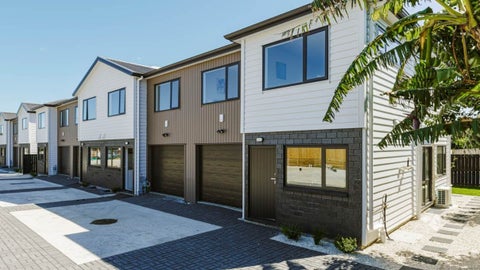 17D McCullough Avenue, Papatoetoe, Auckland