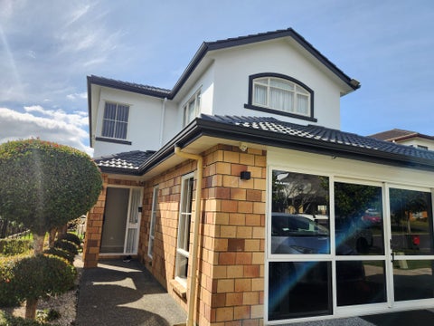 13 Stonebrooke Lane, Flat Bush, Auckland