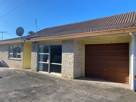 2/17 BERWYN AVE, Takanini, Auckland