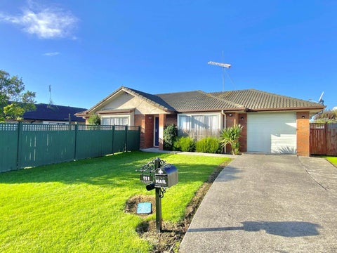 111 Riverton Drive, Randwick Park, Auckland