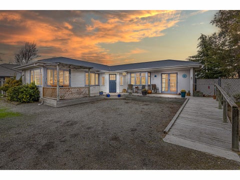12 Gladstone Road, Woodend, Woodend