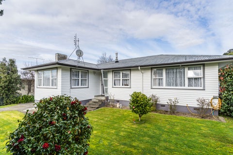 7 Churchill Crescent, Featherston