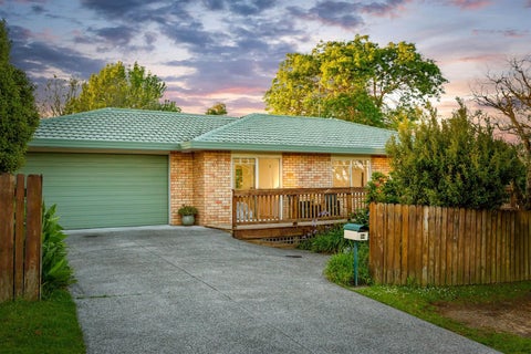 34 Taioma Crescent, Te Atatu Peninsula, Auckland