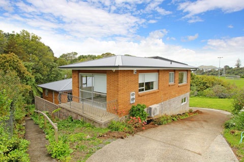 61 Queenstown Road, Onehunga, Auckland
