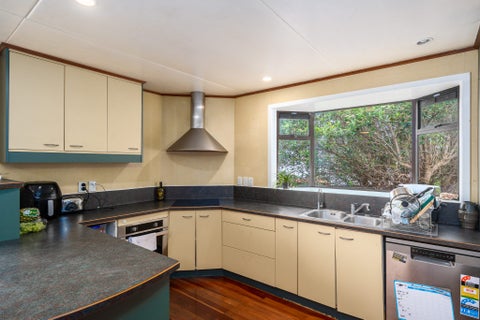 131 Dimock Street, Titahi Bay, Porirua