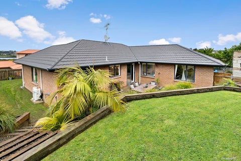 4 Tauranga Place, Orewa, Orewa