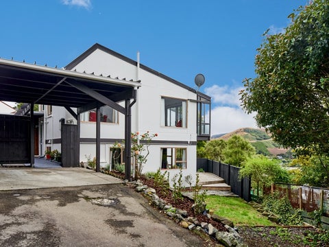 18C Caesars Place, Churton Park, Wellington