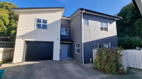 17A Wantwood Grove, Churton Park, Wellington