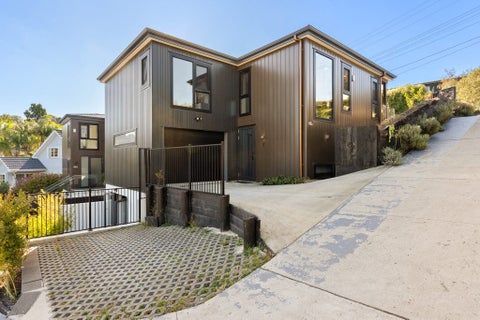 48A Peter Terrace, Castor Bay, Auckland