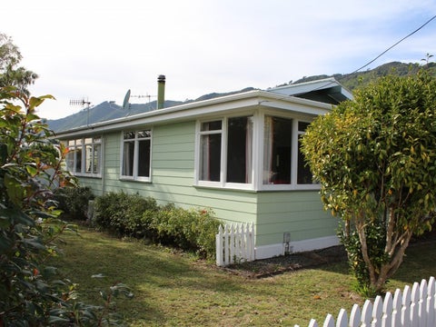 3 Martin Street, Waikanae