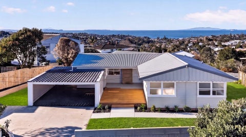 313 East Coast Road, Mairangi Bay, North Shore City, Auckland