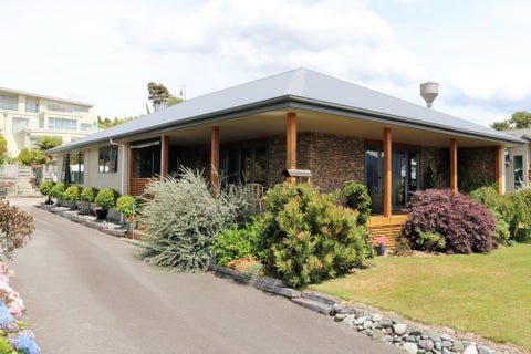 30 Cathedral Drive, Manapouri, Manapouri