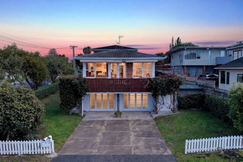 1/2 Tye Road, Hillcrest, Auckland