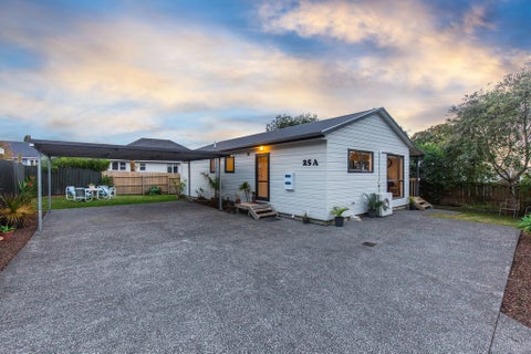 25A Dawnhaven Drive, Te Atatu Peninsula, Auckland