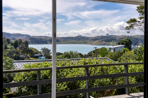 69 Government Road, Raglan, Raglan