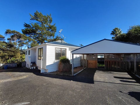 11 West Harbour Drive, West Harbour, Auckland